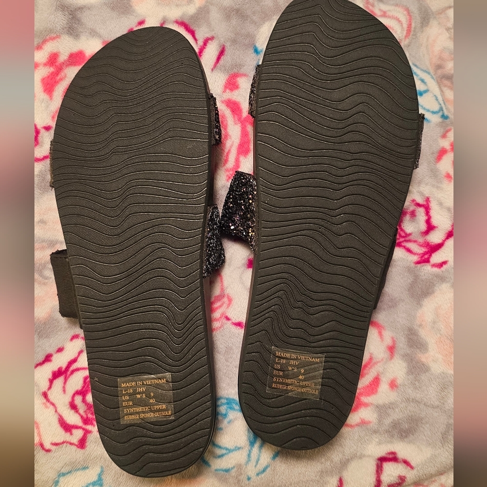 FOR @KSTAND11 - NWOT! Reef Black Glitter Slides -  Size 9 - flaw - Picture 5 of 7